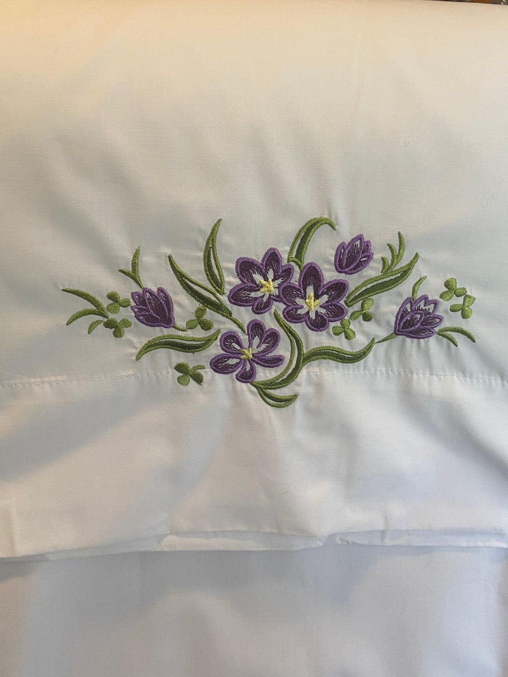Spring crocus spray pillowcase set
